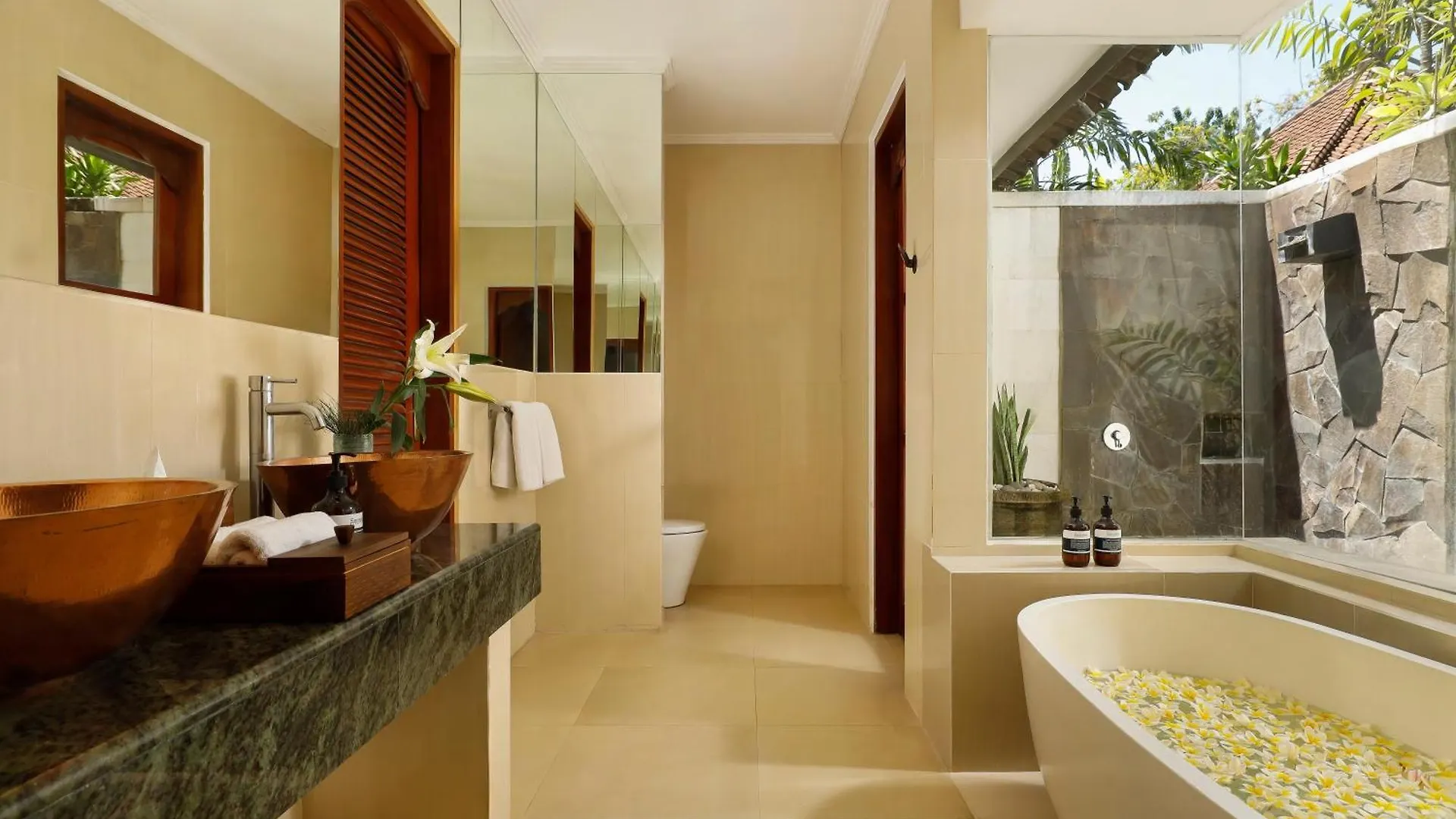 Willa Shanti Estate Seminyak By Nakula